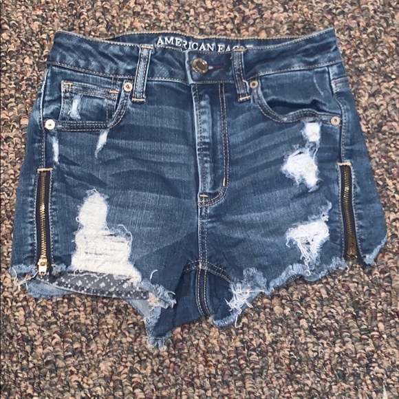 American Eagle jean shorts. Size 0. - Picture 2 of 5